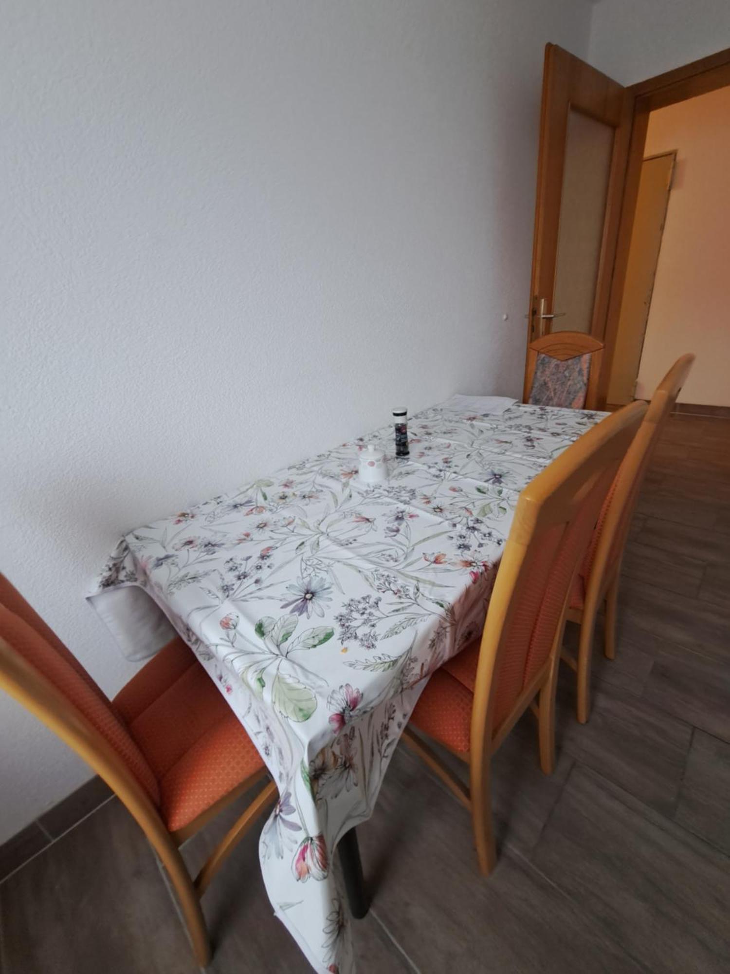 Wohnung Mit 2 - 3 Zimmern Ballenberg Ngoại thất bức ảnh
